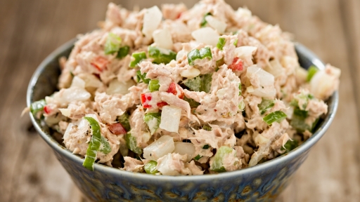 Gesunder Kräuter-Thunfisch-Salat