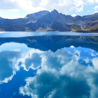 Gebirge Spiegelung