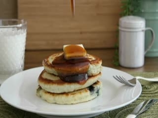 How to Make Blueberry Pancakes