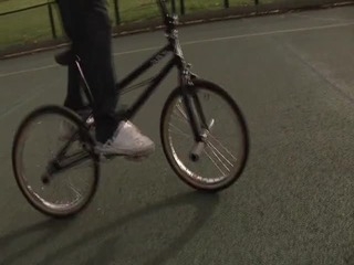 Gewusst wie: BMX Stunts ausführen