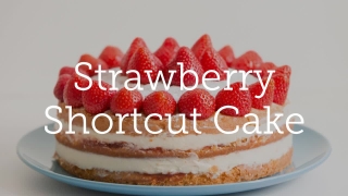 Strawberry Shortcut Cake