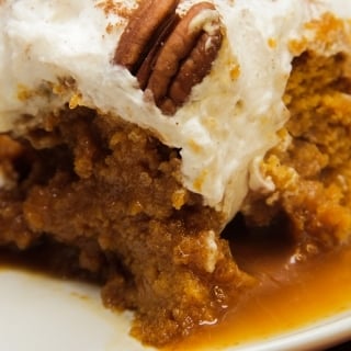 Pumpkin Pie Poke Cake