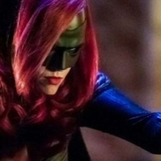 Ruby Rose abandona 'Batwoman' por sorpresa