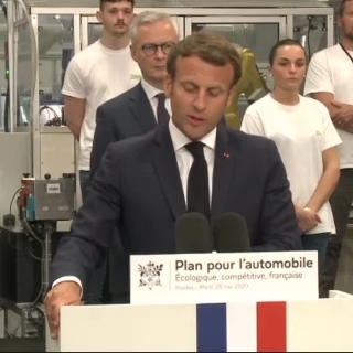 Macron anuncia un plan de 8.000 euros para el sector del automóvil