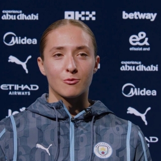 Naomi Layzell on signing for Manchester City women