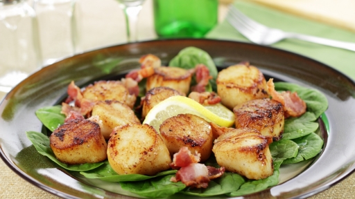 Scallops with Bacon and Spinach