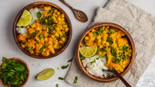 Curry con Patatas y Garbanzos sin Carne