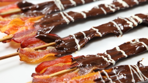 Spiedini di bacon e cioccolato