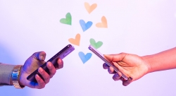 Are you online dating? Here are common profile mistakes to avoid.