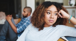 This is how to identify negging and why it's a dating red flag