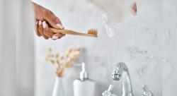 These smart hacks from TikTok will keep your teeth healthy