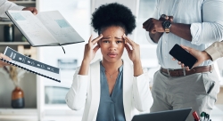 These signs reveal that you might be working in a toxic work environment