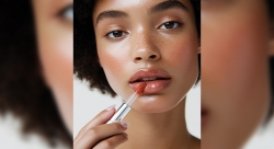 Seen that mega-plumping lip gloss online? Here's how it actually works