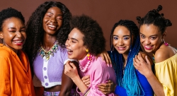 Friendship lessons that can strengthen romantic relationships