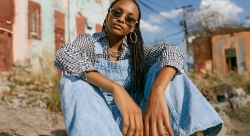 All the different ways that you can style a pair of overalls