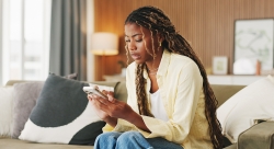 Here's how to exit a group chat without it being awkward